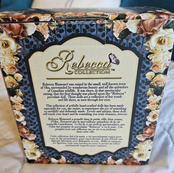 Rare Musical Porcelain Doll - Picture 4 of 9